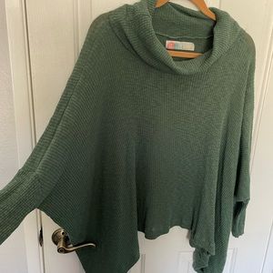 Light green Free People Beach sweater/shrug. Size Medium.